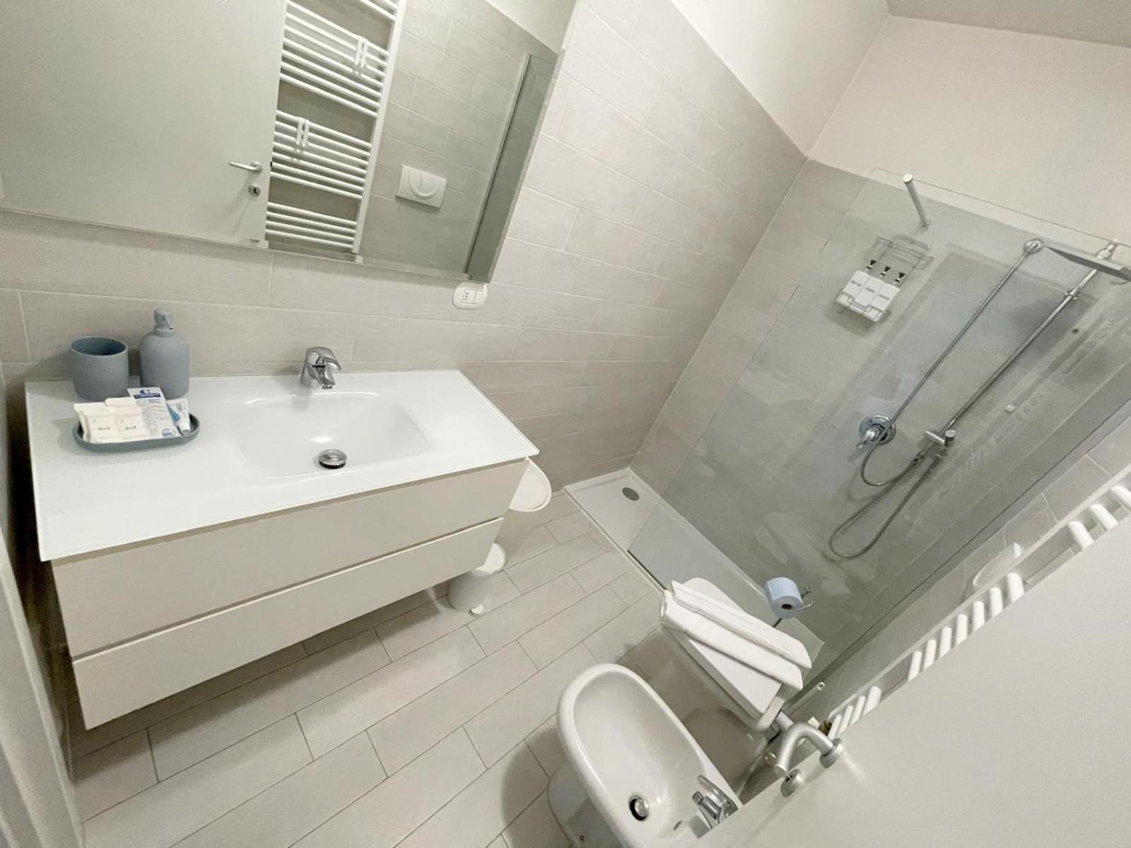 Torakiki'S Home Linate Airport M2 Lambrate Milan Bagian luar foto
