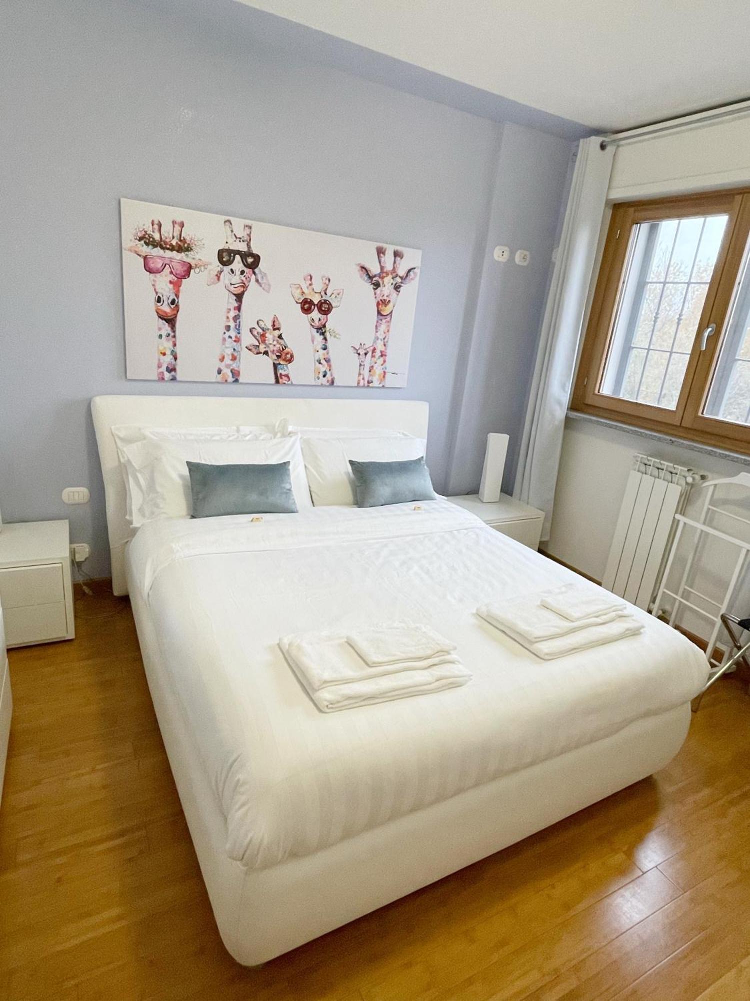 Torakiki'S Home Linate Airport M2 Lambrate Milan Bagian luar foto